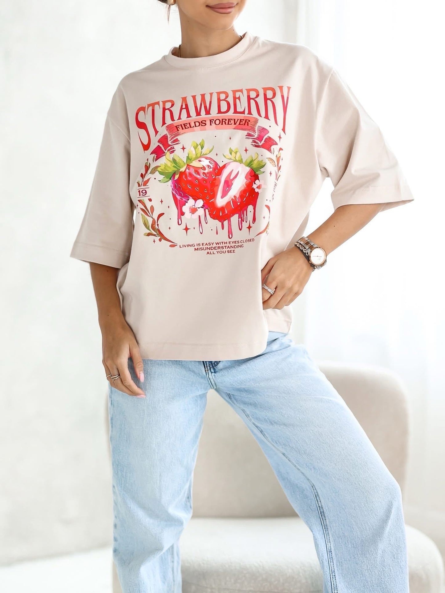 Strawberry Vibes Oversize Póló