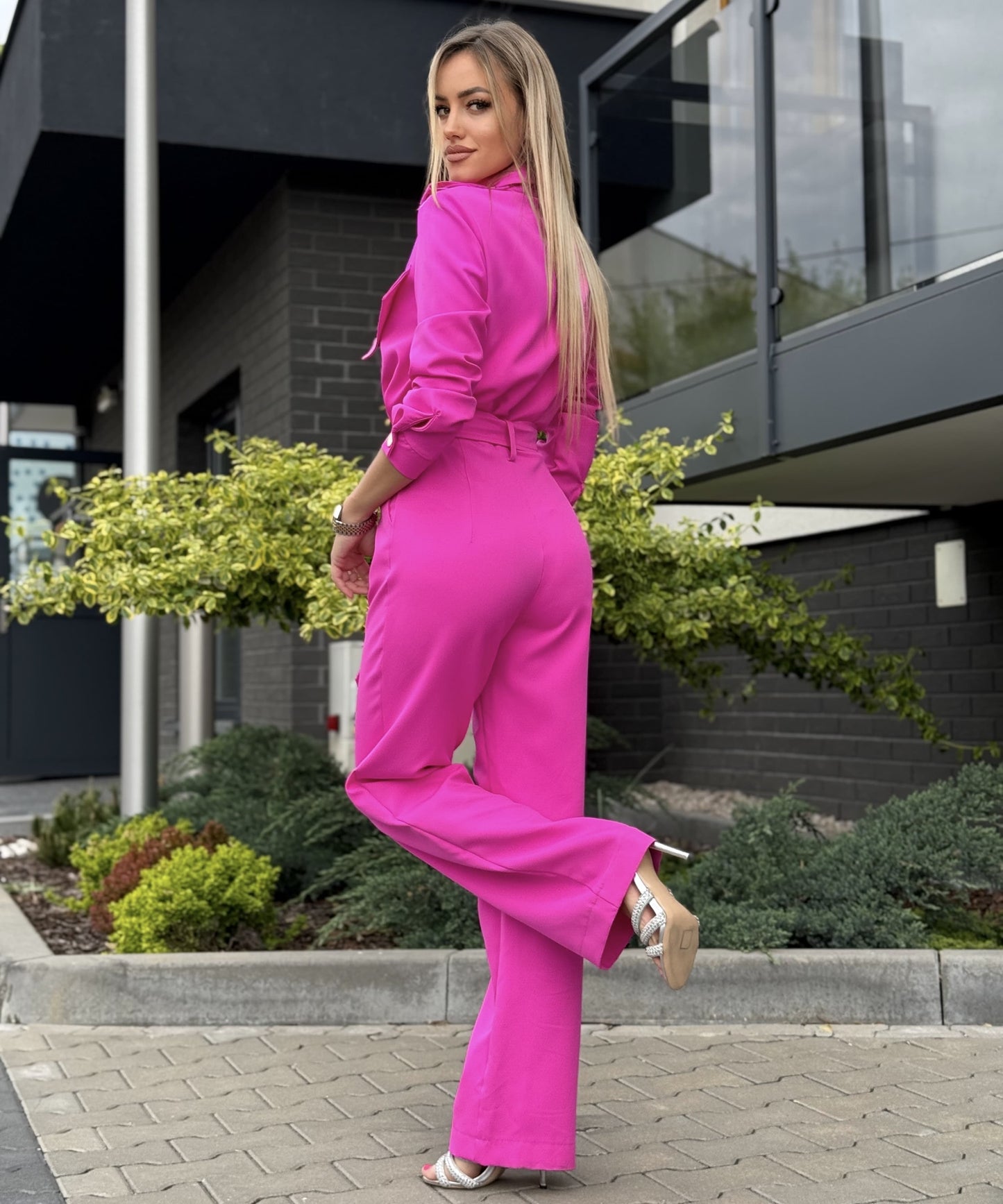 Marina overál