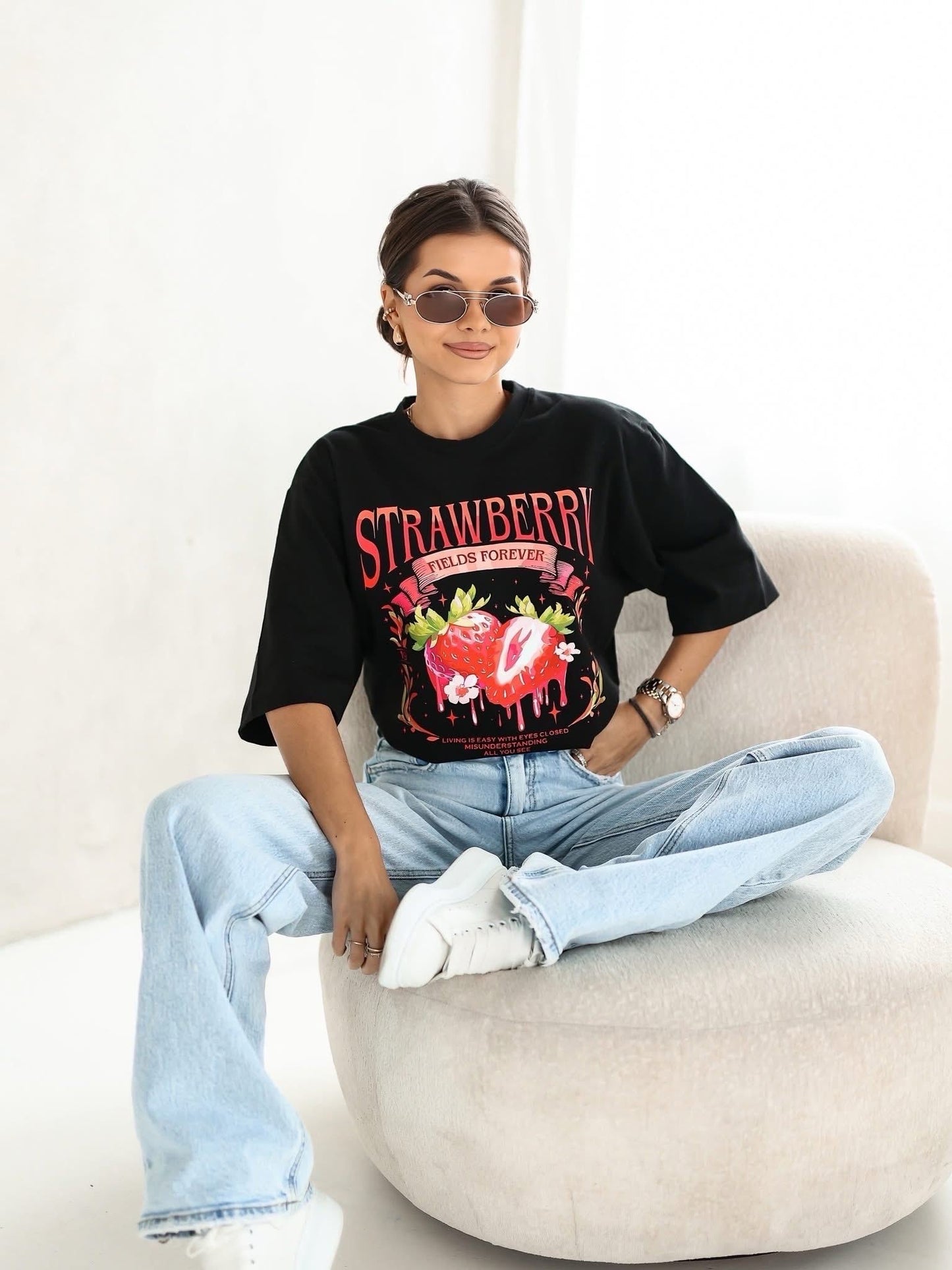 Strawberry Vibes Oversize Póló