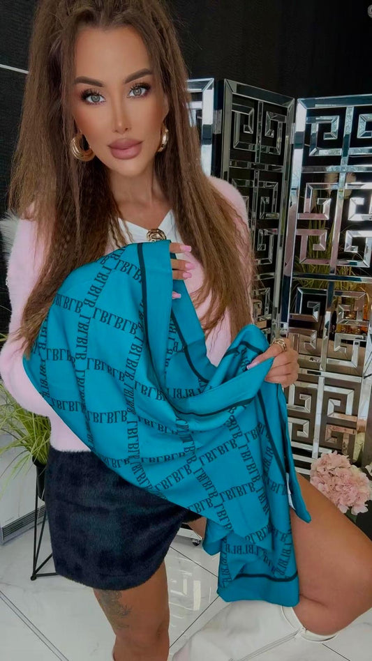 Lola Bianka “LB” sál